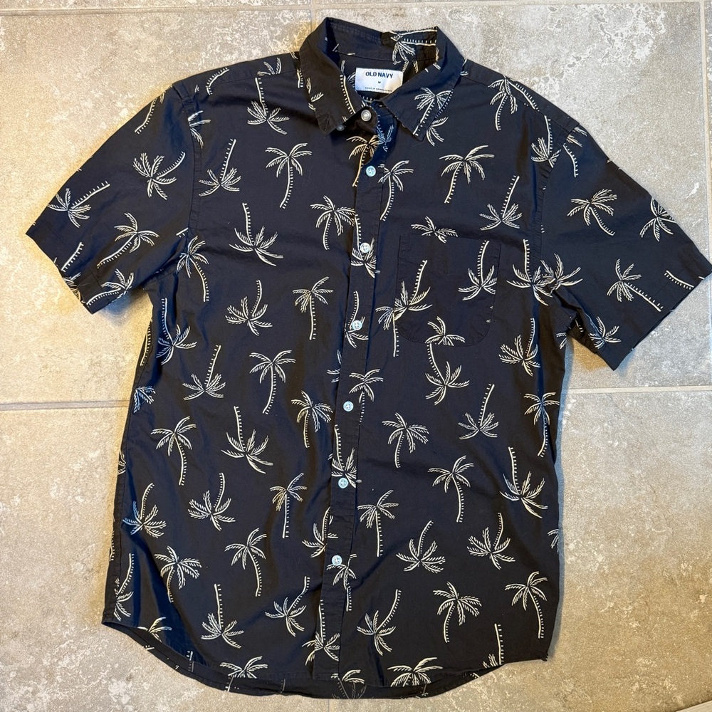 Old Navy Palm Tree Print Shirt